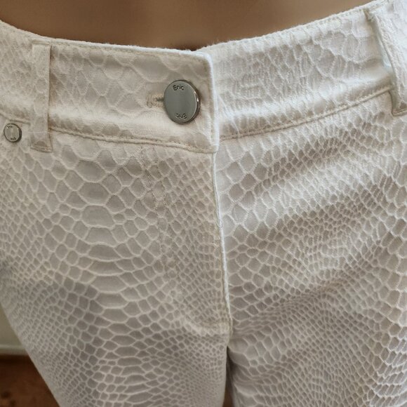 Eric Snakeskin Pattern Stretchy Ankle Pants, White, Size 10 - Picture 6 of 12